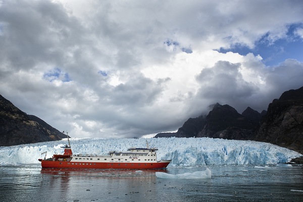 Skorpio II_Glaciar_Sa_ Rafael