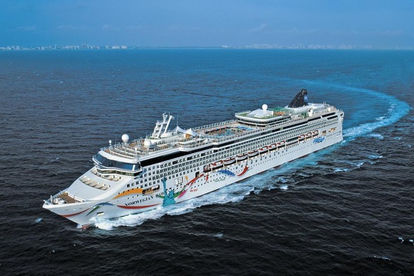 NCL Dawn exterior