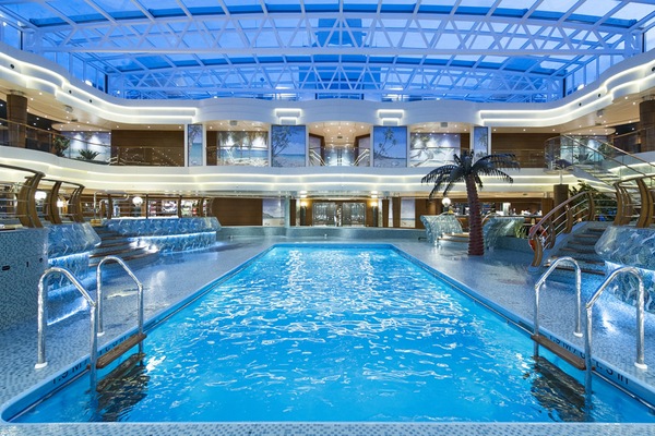 La Playa Preziosa piscina interior