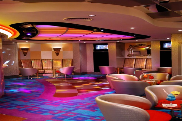 Bar lounge