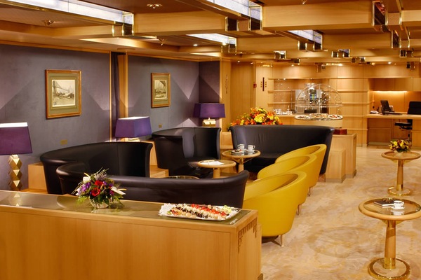 ms Oosterdam_cofee bar