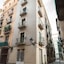 Ainb Born-Damas Apartments