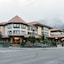 Elk + Avenue Hotel