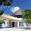 Cordova Reef Village Resort