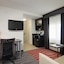 Holiday Inn Express & Suites Boston - Cambridge, An Ihg Hotel