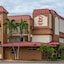 Red Roof Inn Plus+ & Suites Naples Downtown - 5Th Ave S