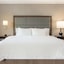 Hampton Inn & Suites Manchester-Bedford