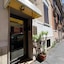 Hotel Family House