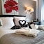 Henry Ii Hotel