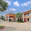 Super 8 By Wyndham Galveston