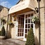 Pettifers Freehouse Hotel