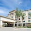 Hampton Inn & Suites Bakersfield Hwy 58