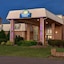 Days Inn And Suites By Wyndham Sikeston