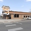 Cedar Street Hotel And Suites