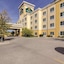 La Quinta Inn & Suites by Wyndham Fargo-Medical Center