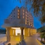 Sterlings Mac Hotel & Suites
