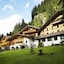 Waldhotel Doldenhorn