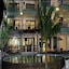 Grand Hill Residence