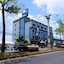 Sleep Whale Hotel