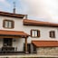 Casa De La Cadena