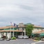 Rogue Regency Inn And Suites
