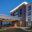 La Quinta Inn & Suites By Wyndham Raleigh Downtown North