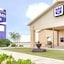 Knights Inn Slaton