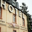 Landhotel Airport Inn