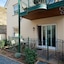 Beachcombers Apartments