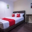 Hotel O Taj (Seksyen 13)