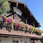 Linderhof Inn