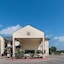 Quality Inn & Suites Victoria South