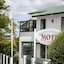 Greenlane Manor Motel