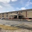 Countryside Inn & Suites