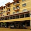 Hennessis Hotel