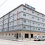 Impala Hotel In Front Of The Ado