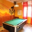 Sunflower City Student Hostel & Bar