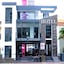 Prassa 3 Boutique Hotel