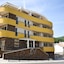 Hotel Atina By Entopya