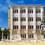 Boutique Hotel Monarch