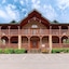 Pine Tree Lodge