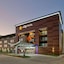 La Quinta Inn & Suites By Wyndham Dallas Fairpark