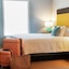 Home2 Suites By Hilton Milwaukee West