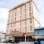 Blitz Hotel Batam Centre
