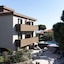 Ollen Apartments