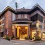 Square Hotel